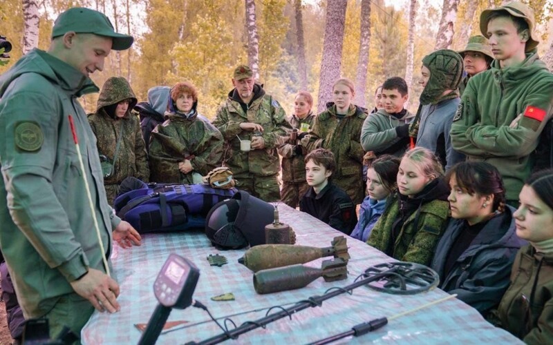 Вот как нужно проводить лето! А не в этих ваших смартфонах