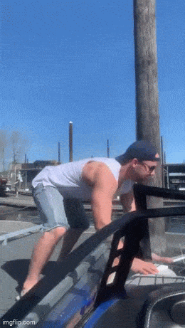 Равновесие надо было держать