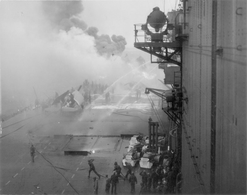 «Старая Леди», что прошла всю войну. История авианосца USS Saratoga