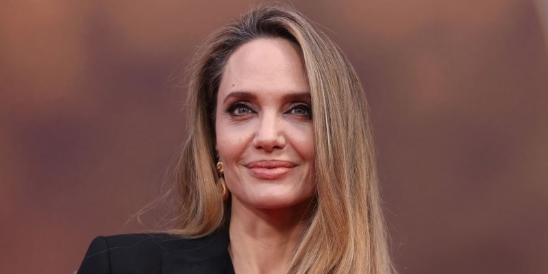 1. Анджелина Джоли и Джонатан Винсент Войт