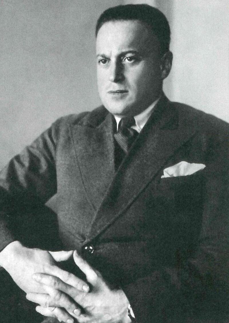 Лев Алекса́ндрович Зи́льбер Лев Алекса́ндрович Зи́льбер
