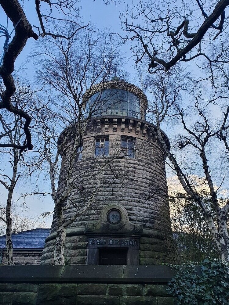 Самый удалённый от побережья маяк в мире