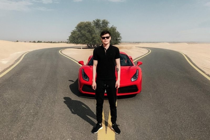 Бизнес-коуча Аяза Шабутдинова приговорили к 7 годам колонии Бизнес-коуча Аяза Шабутдинова приговорили к 7 годам колонии