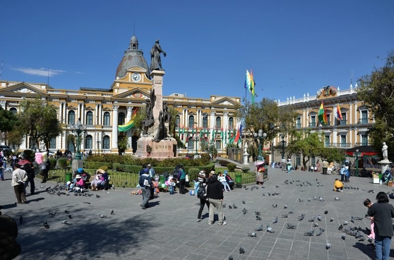 Боливийские античасы, демонстрирующие свой подход к течению времени