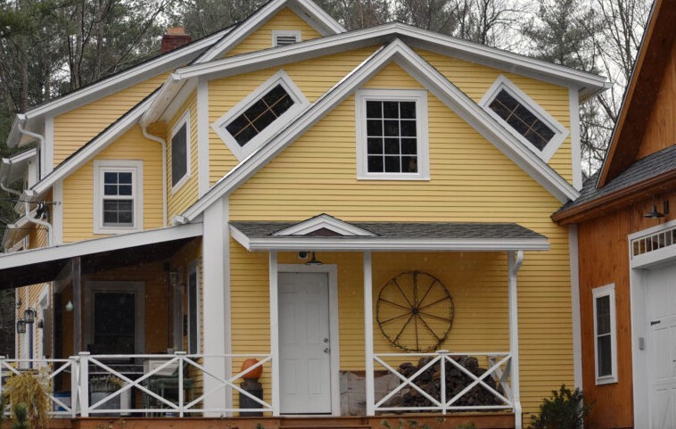 Ведьмины окна Вермонта – архитектурная загадка под крышей