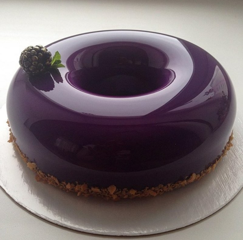 25. Ежевичная глазурь на пончике как вид искусства