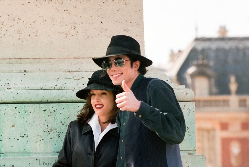 3. Брак Майкла Джексона и Лизы Марии Пресли рухнул под давлением её семьи