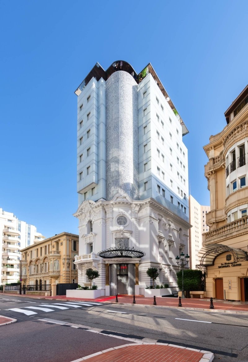 17. Жан Нувель изуродовал историческое здание в Монако