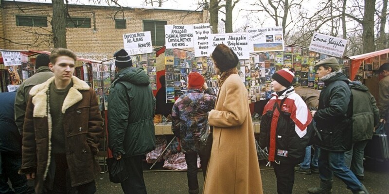 Радиорынок в Москве, 1999 год.