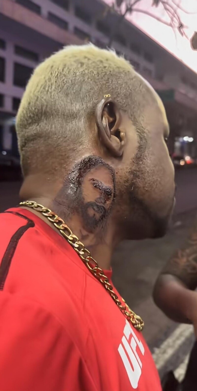 2. Он всегда с тобой