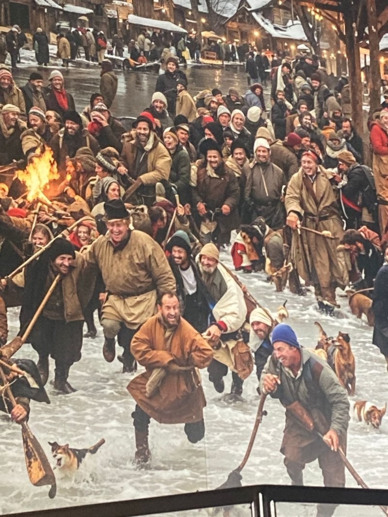 Кошмар перед Рождеством: лондонцы в ужасе от праздничного панно