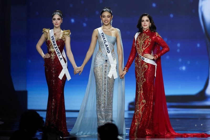 Конкурс красоты "Мисс Вселенная" выиграла мексиканка, которую организатор мероприятия ранее назвал "тупицей"