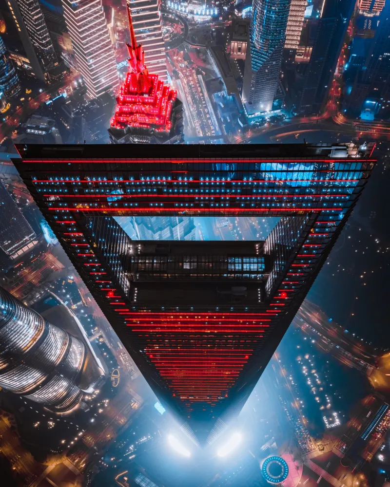 4. Шанхайский всемирный финансовый центр в Шанхае, Китай, который часто называют открывашкой из-за специфической формы