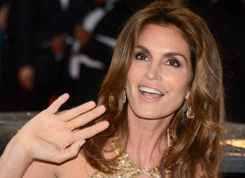 19. Синди Кроуфорд