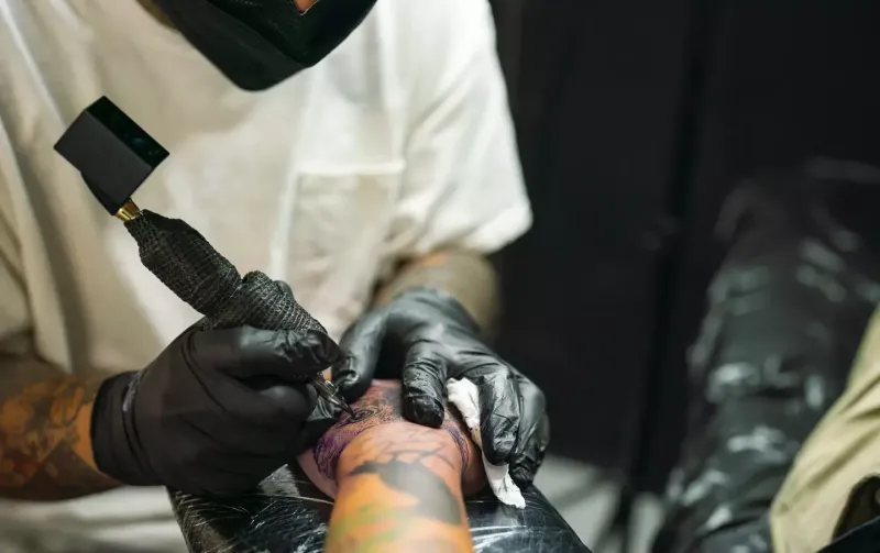 Татуировки несут серьёзные риски для здоровья в долгосрочной перспективе
