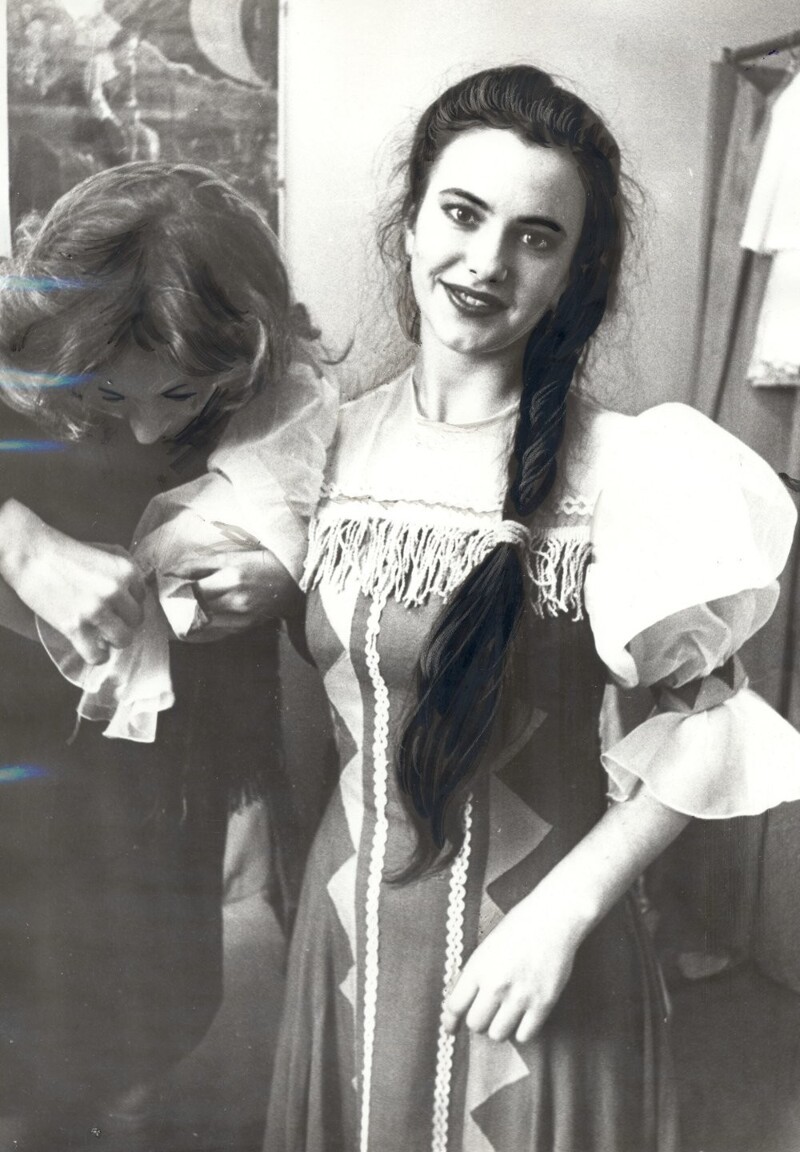 Елена Самосудова-участница конкурса «Коса - девичья краса». 1991 год.