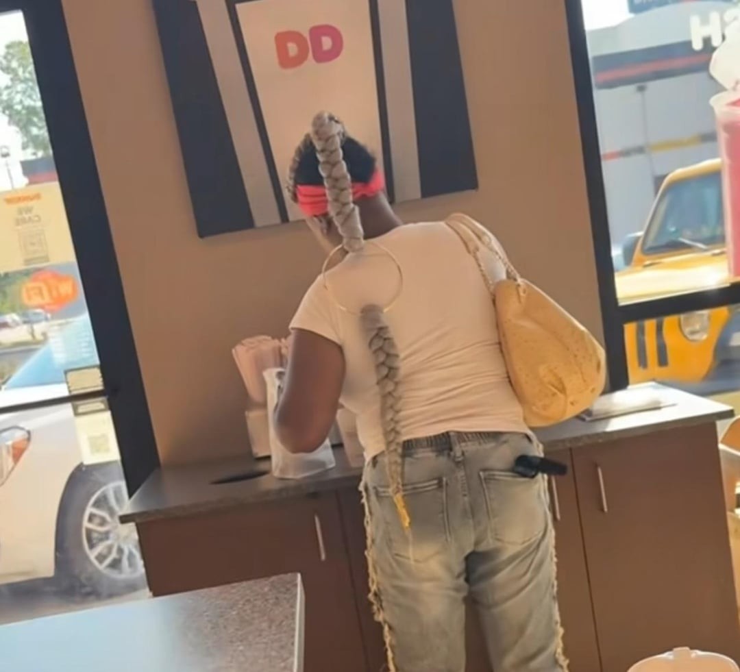 11. Девочка выросла, а мечты о косичках остались