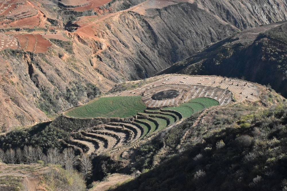 Луосягоу – невероятная яркая китайская палитра, в существование которой сложно поверить