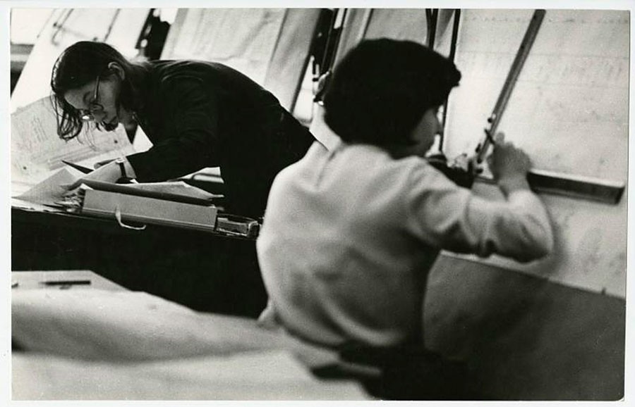 В 1960-х Тарасевич активно документировал на пленку работу инженеров и конструкторских бюро, снимал в университетах и лабораториях. 