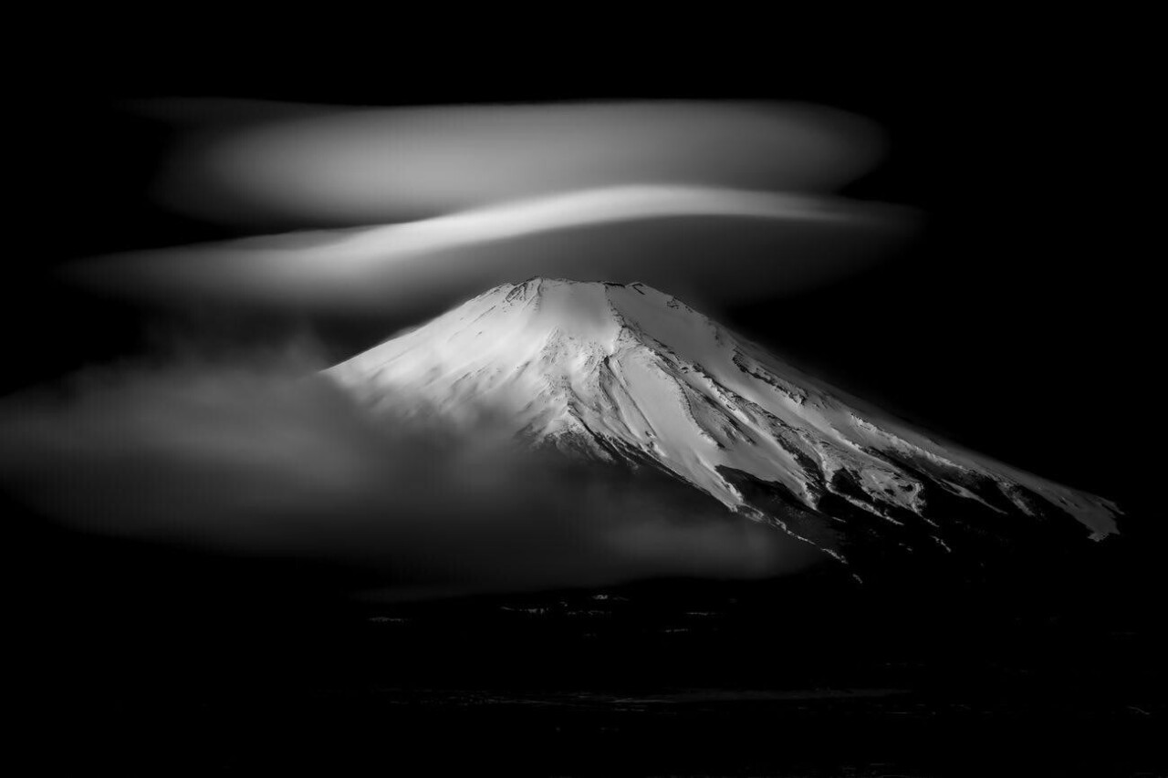 Финалист, 2021. Озеро Яманака (одно из пяти озёр Фудзи), префектура Яманаси, Япония. Автор Такаси Наказава