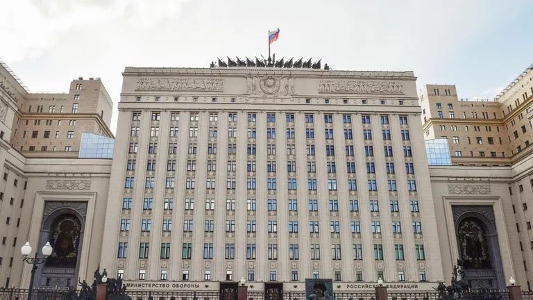 Кабмин РФ разрешил Минобороны прекратить военные соглашения с 11 западными странами