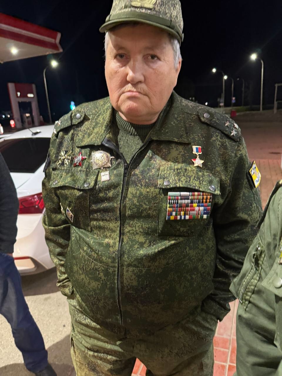 Стало известно о скандале с экс-ахматовцем с поддельной звездой Героя России