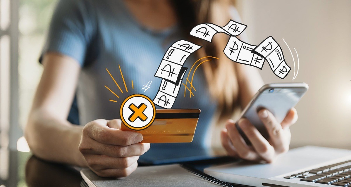 «Вы кому переводите — родственнику?»: почему банки начали блокировать переводы и просить подтвердить родство