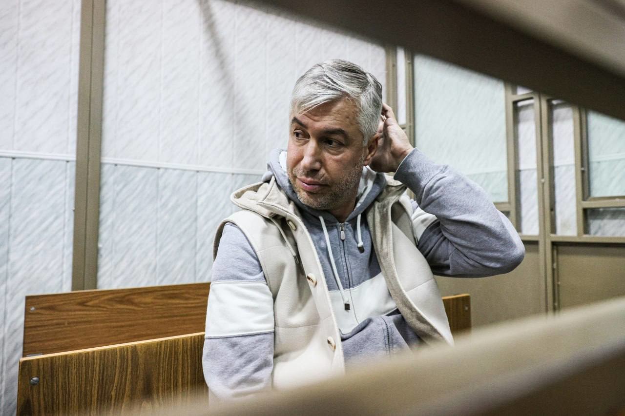 Четыре ростовских судьи получили 42 года колонии за взятки