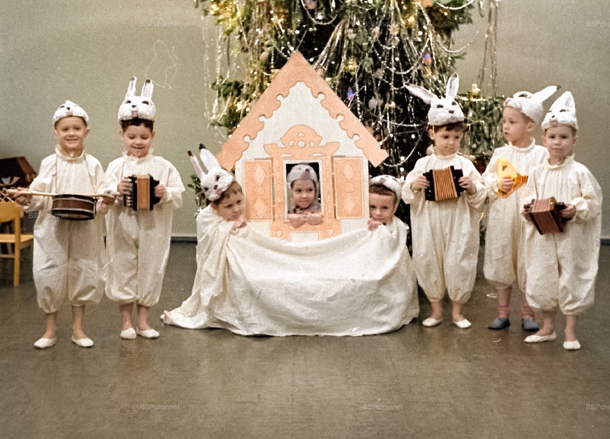 Советский Новый год в ностальгических фотографиях прошлых десятилетий⁠⁠