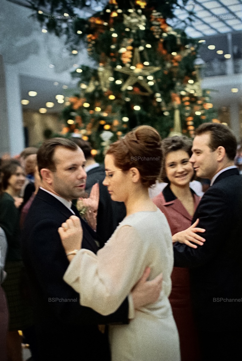 Советский Новый год в ностальгических фотографиях прошлых десятилетий⁠⁠