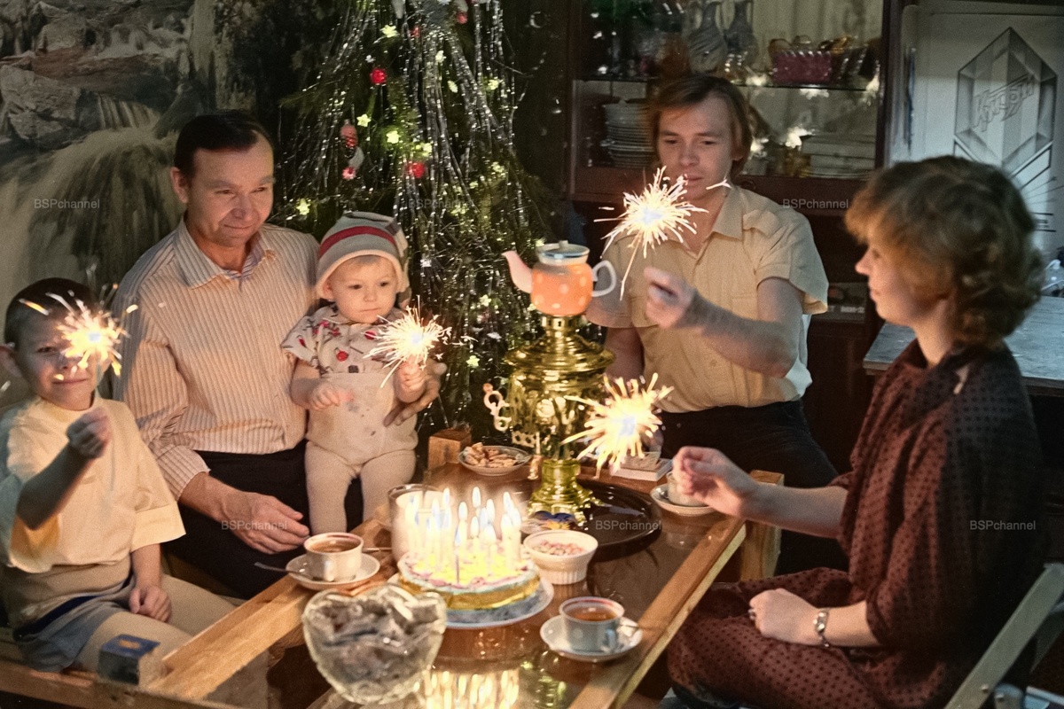 Советский Новый год в ностальгических фотографиях прошлых десятилетий⁠⁠