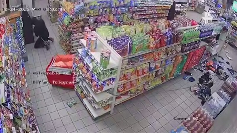 Форсаж» по-техасски: грабители вырвали банкомат из магазина