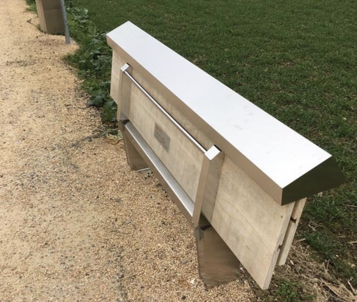 Очень удобная и оригинальная складная скамейка