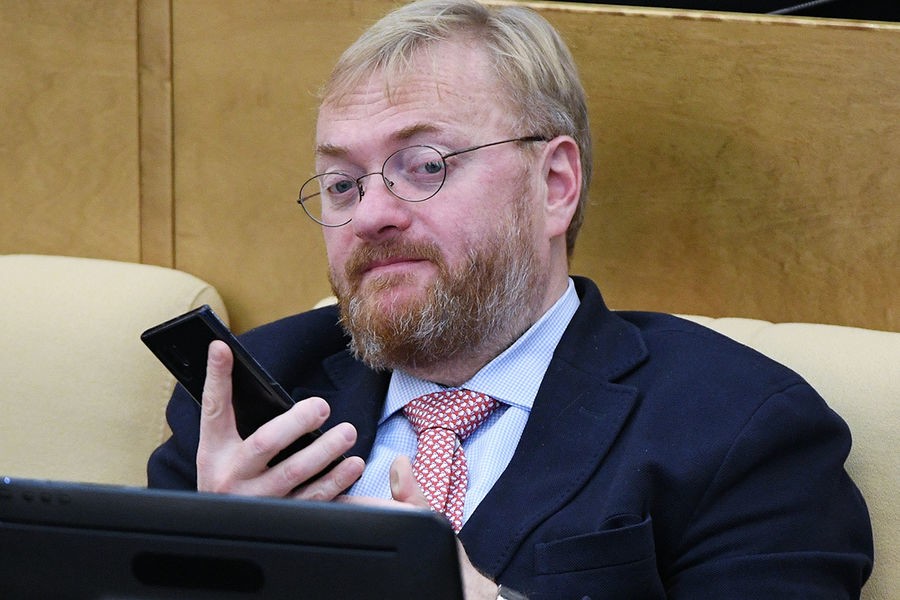 Рейд по борделям: Виталий Милонов запланировал насыщенные новогодние каникулы