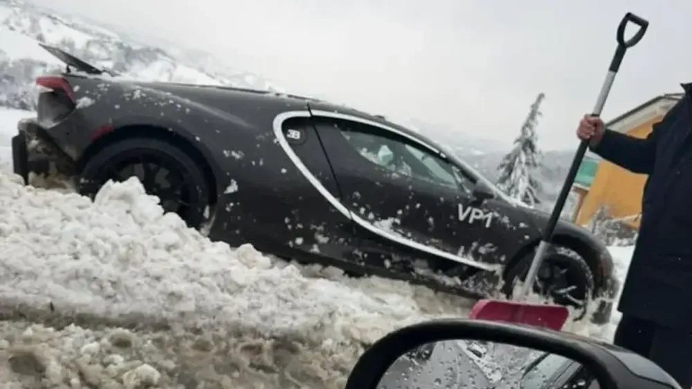 Глава Bugatti показал, как гиперкар за 4 миллиона долларов испытывают снежной кашей