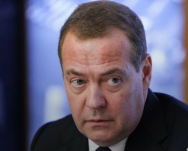 Медведев — ответил на заявление президента Финляндии Стубба