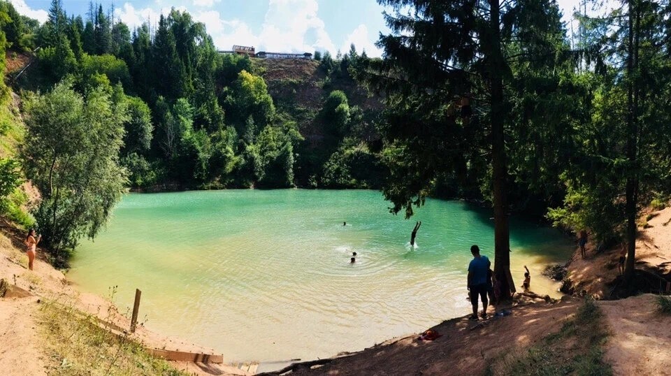 Морской Глаз, который смотрит с Земли в небо