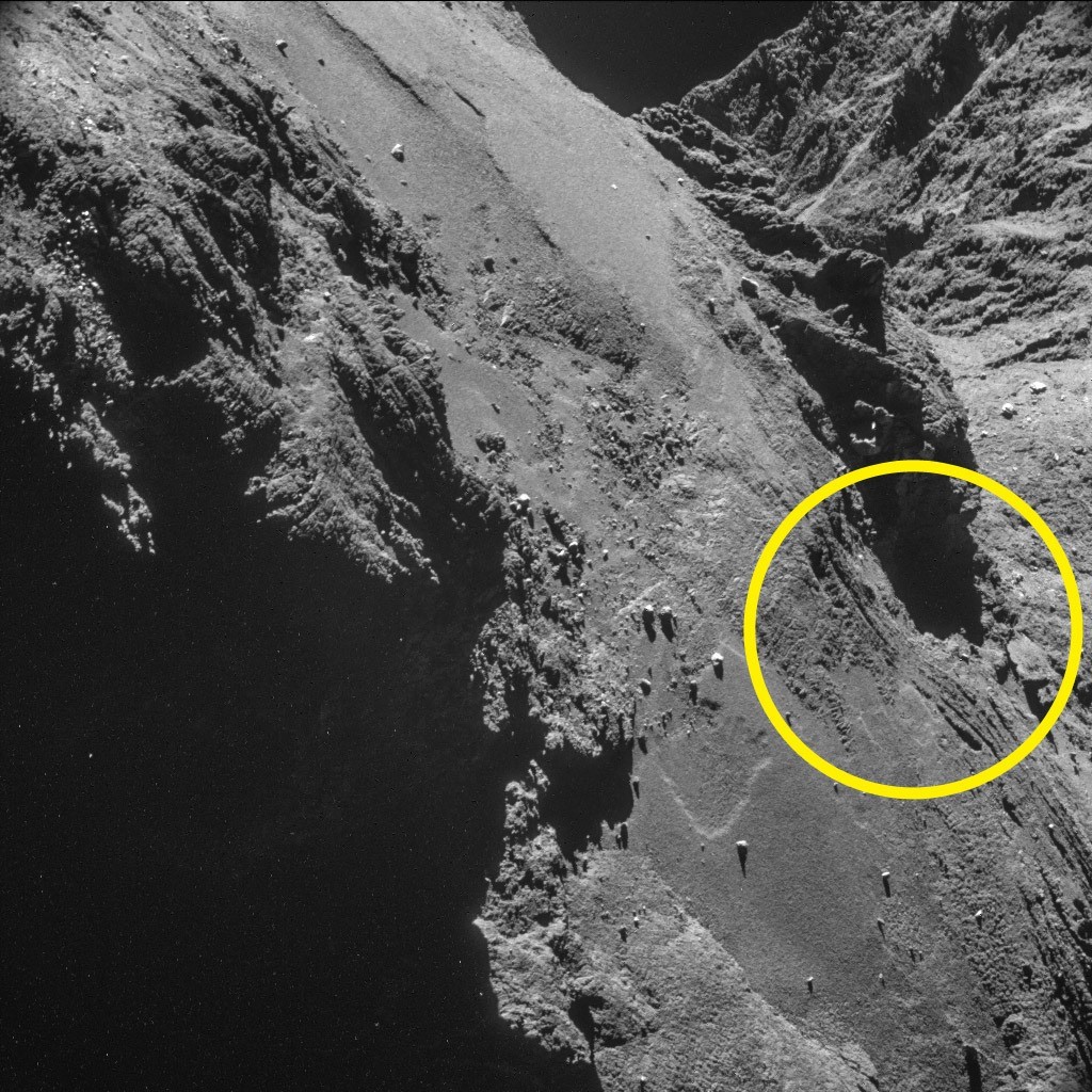 Комета Чурюмова — Герасименко: 10 захватывающих снимков с рекордно близкого расстояния