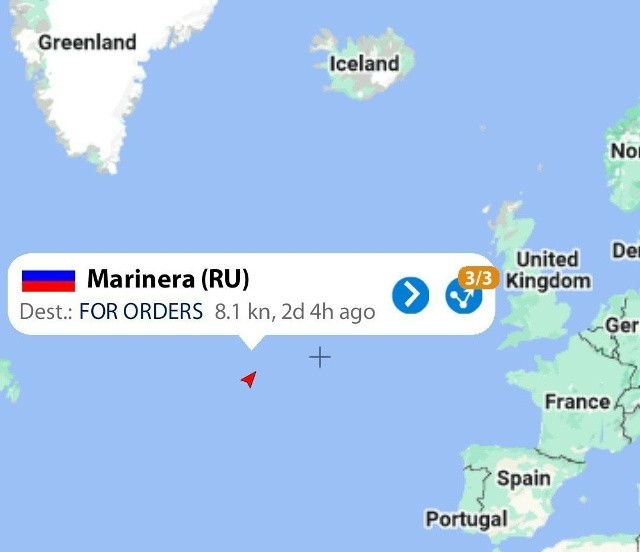 Ставший российским нефтяной танкер Marinera, который с 24 декабря удирает от американских военных, в эти минуты находится под постоянным контролем патрульных самолётов Boeing P-8A Poseidon ВМС к западу от Ирландии