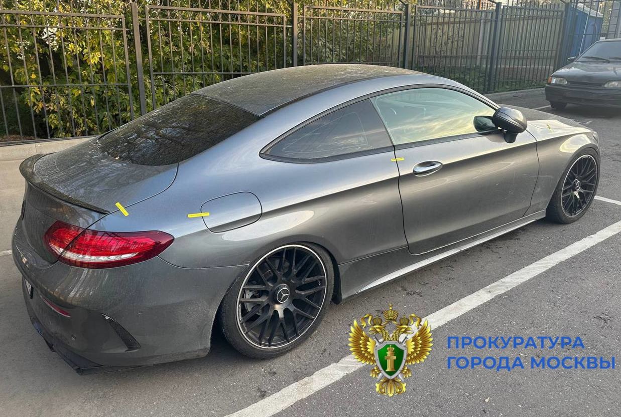 Дорогой дым: как москвич подарил государству Mercedes за 60 секунд