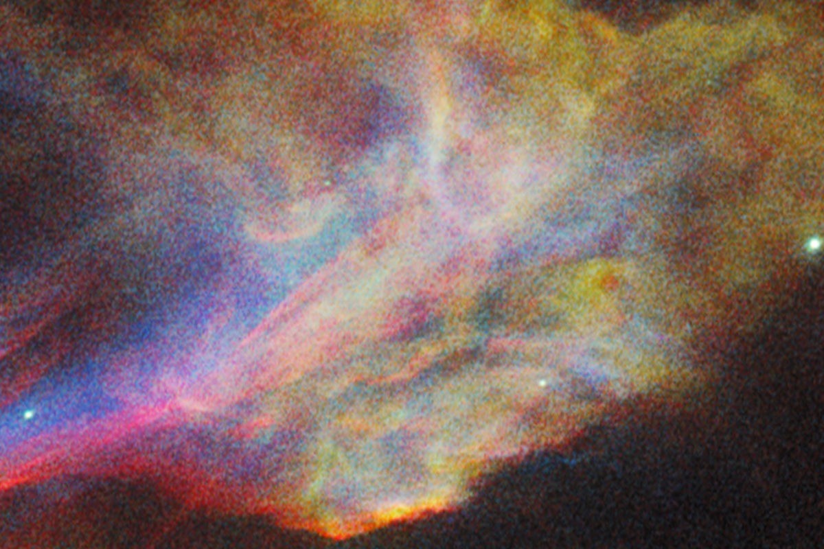 Космический шедевр: детальные снимки туманности Вуаль