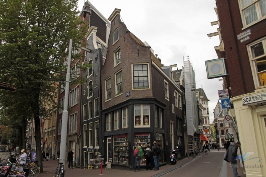 7. Кривые дома, Амстердам, Нидерланды