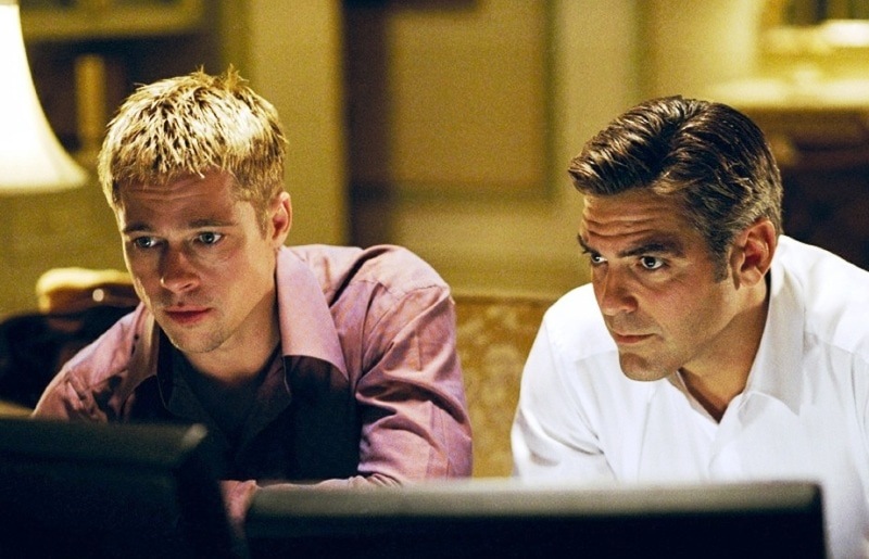 1. Одиннадцать друзей Оушена (2001)