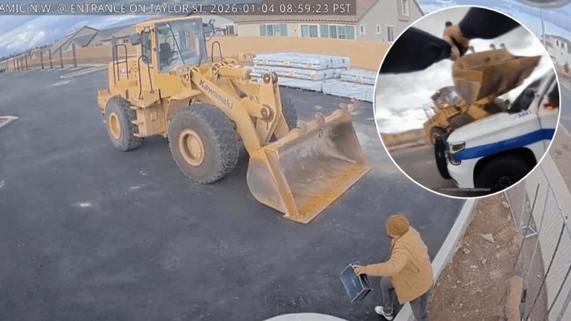 Американец украл погрузчик и попытался протаранить полицейского