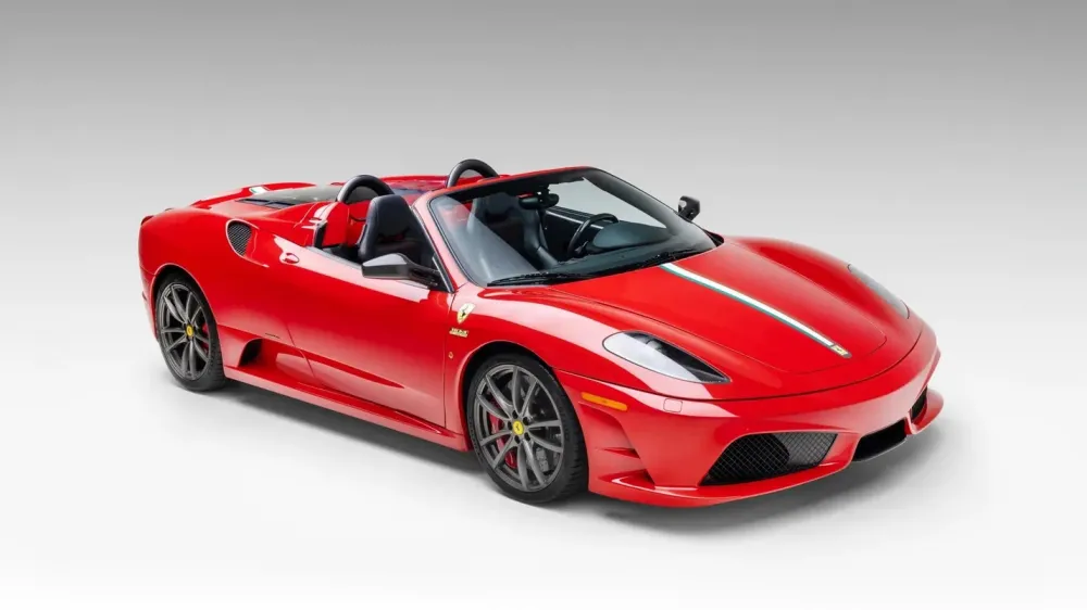 Ferrari Scuderia Spider 16M