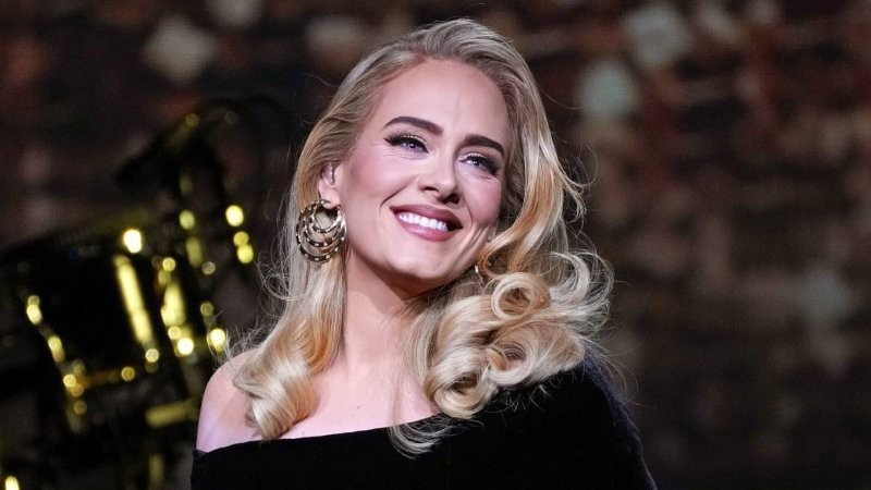 6. Адель простила умирающего отца, который бросил её в детстве