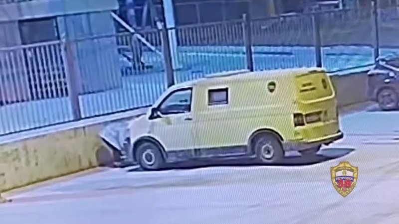 Москвичка хотела взорвать инкассаторскую машину петардами