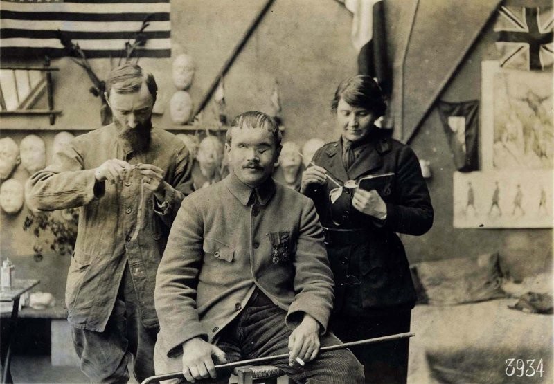 Анна Коулман Лэдд и её маски для сломанных лиц