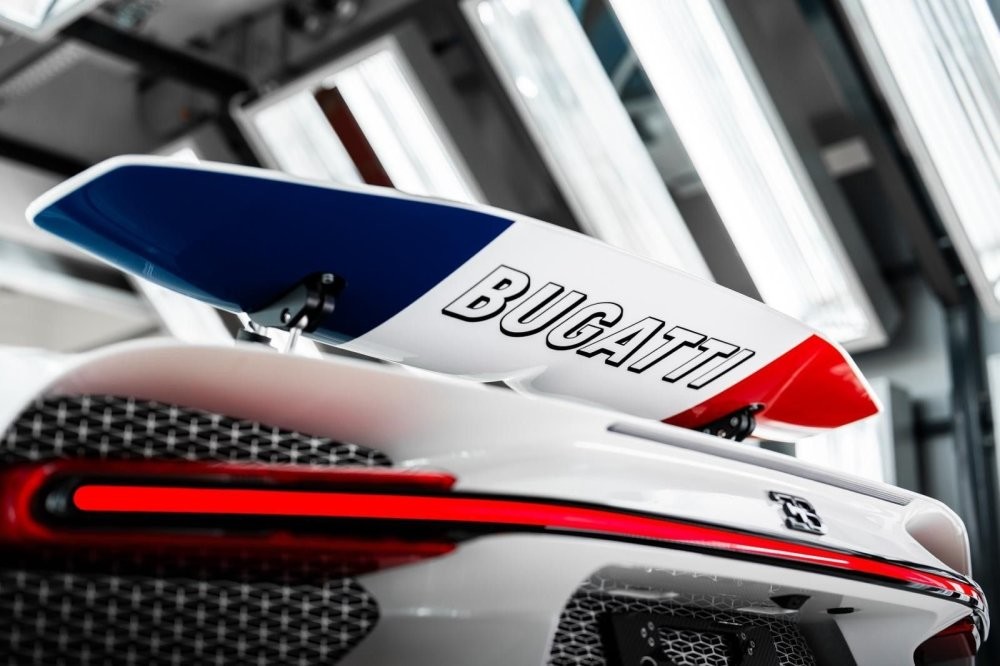 Уникальный Bugatti Chiron Super Sport выставили на аукцион
