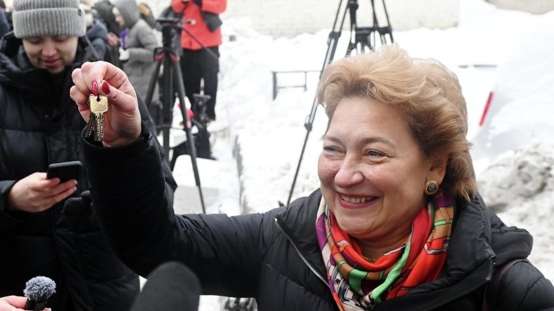 Полина Лурье намерена взыскать с Ларисы Долиной судебные расходы